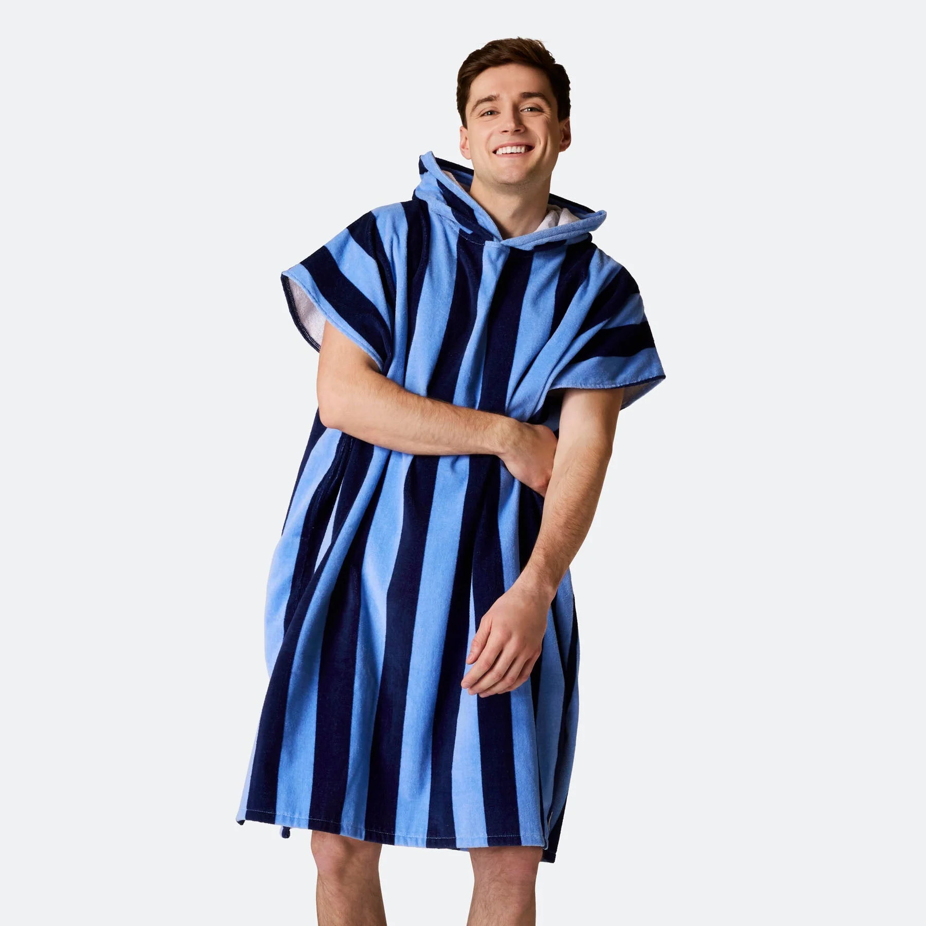 Gestreifter Blauer Badeponcho - Image 10