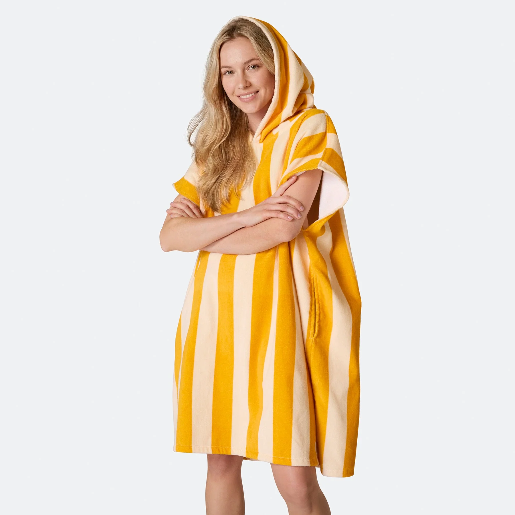 Gestreifter Gelber Badeponcho - Image 4