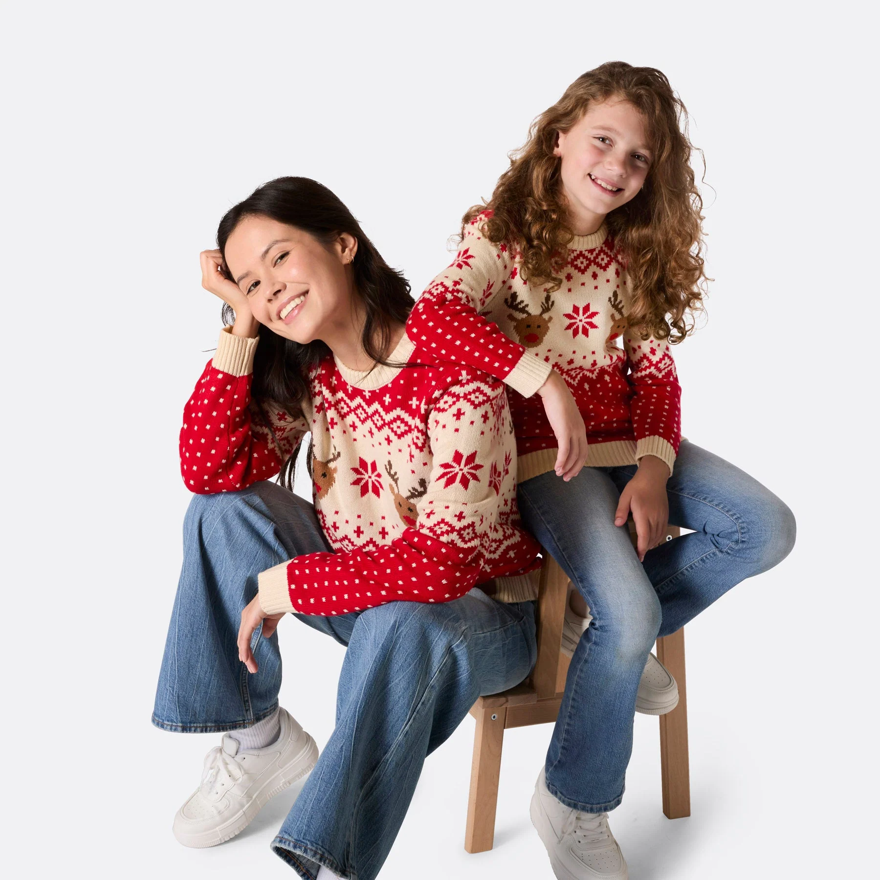 Roter Retro Rentier Weihnachtspullover Damen - Image 9